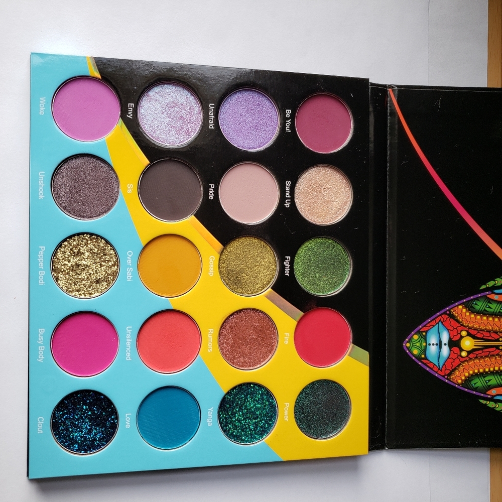 Juvias place eyeshadow palette